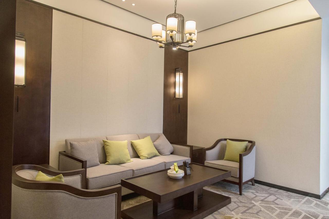 Shantou Hairun Hotel Exterior photo